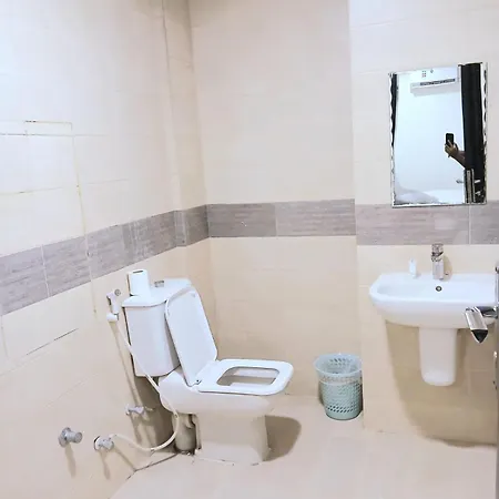 Alhamra Plaza Apartment Manama Exterior photo